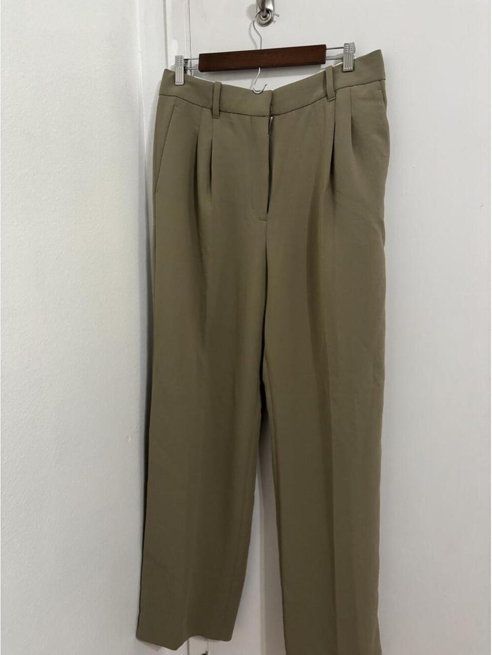 Aritzia The Effortless Pant High Rise | Martini Olive | Size 12 Regular Length